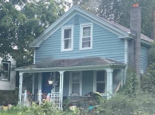 27 Carver St, Brandon, VT 05733