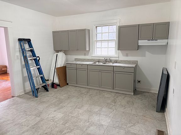 2nd image of 2308 Concord Ave