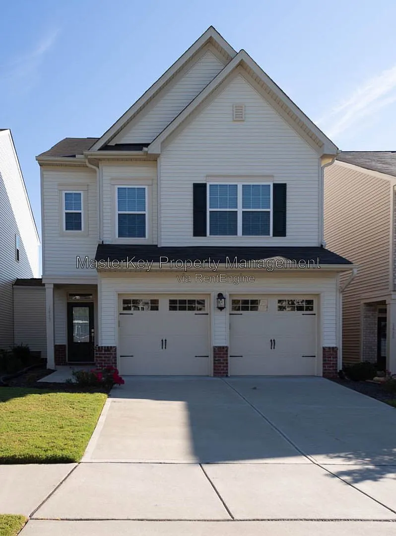 3 bed, 2.5 bath, 1994 sqft, $2,095 — Photo 2