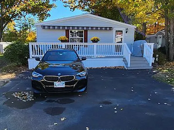 21 Whistle Stop Cir, Wells, ME 04090