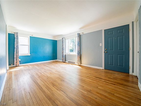 5th image of 23861 Colbourne Rd