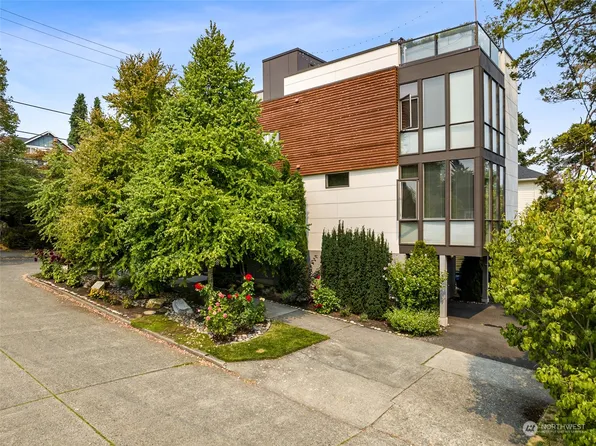 2502 E Olive Street, Seattle, WA 98122