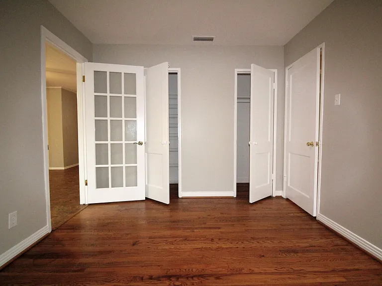 10415 Losa Dr — Photo 7