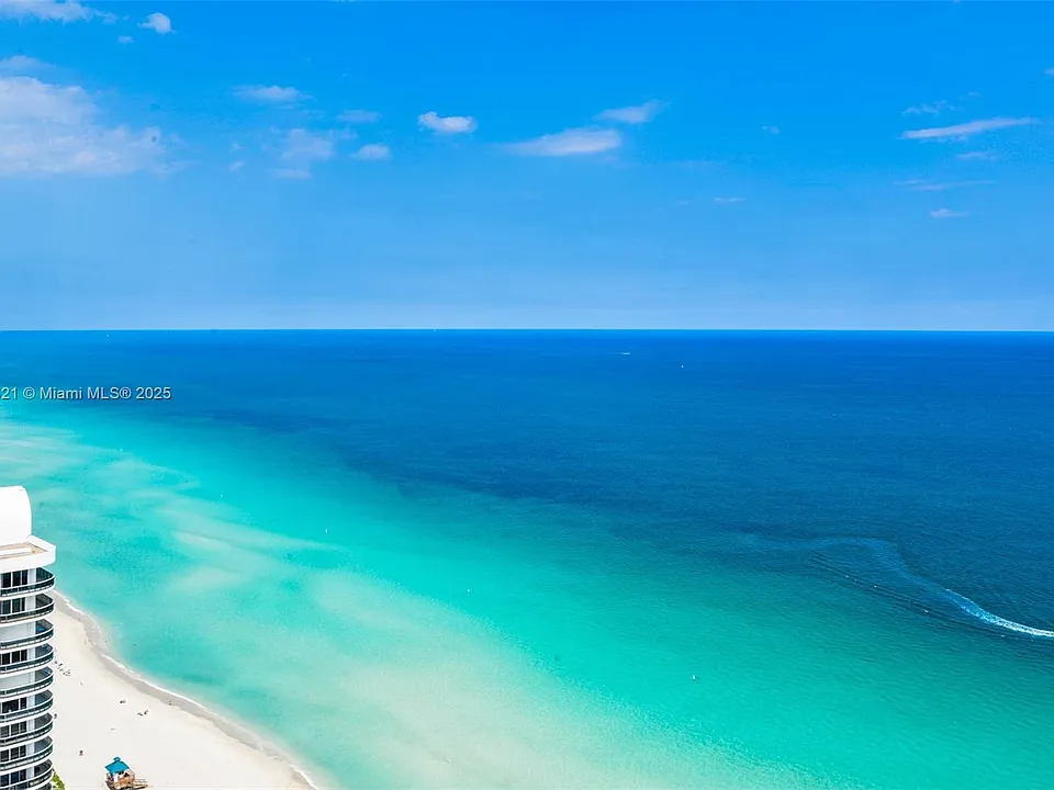 16699 Collins Ave #2704