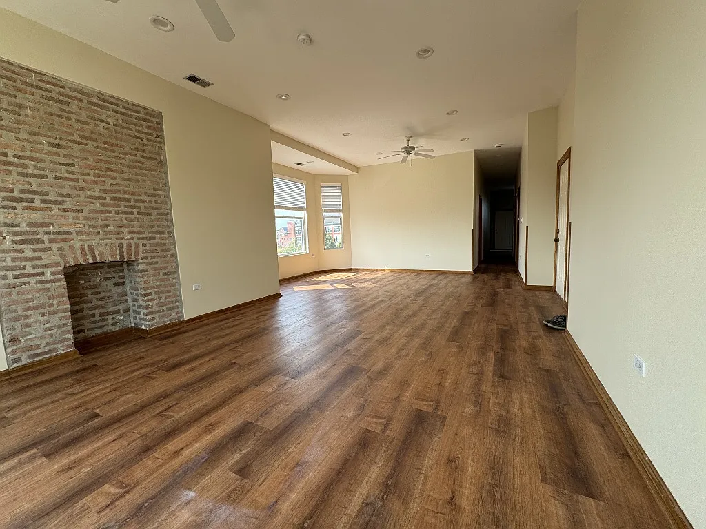 4 bed, $2,450 — Photo 3