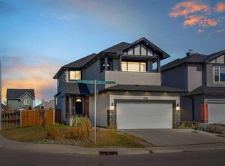 282 S Saddlefield Pl NE, Calgary, AB T3J4Z3
