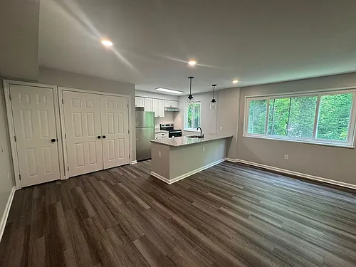 Floor plan 202