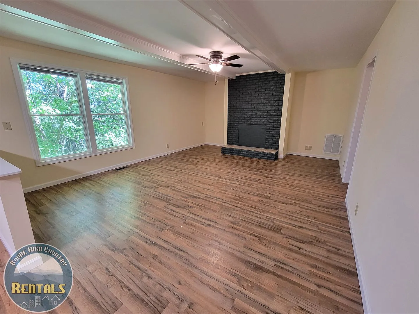 5BR House Centrally Located in Boone — Photo 2