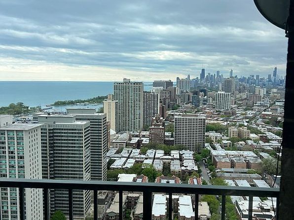 3660 N Lake Shore Dr APT 4007
