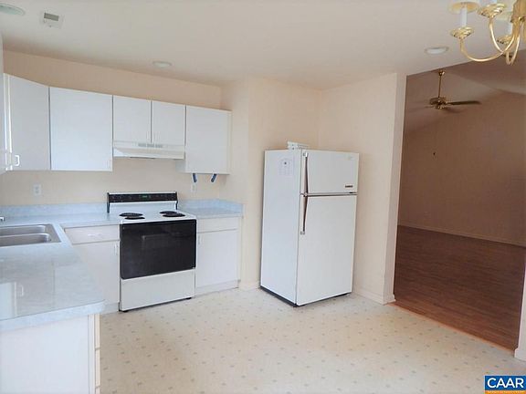 4th image of 243 William Mills Dr