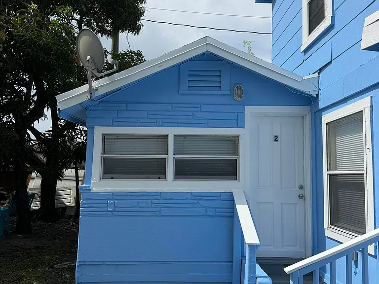 1018 Adams St #E — Photo 2