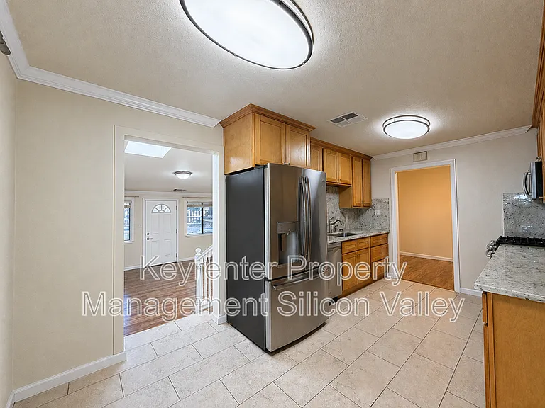 656 Curtner Ave — Photo 7