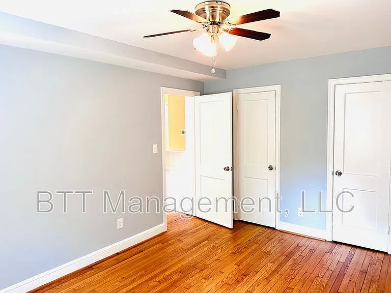 907 Hudson Ave #3 — Photo 18