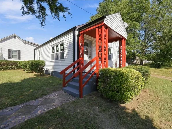 1113 Benjamin Benson St, Greensboro, NC 27406