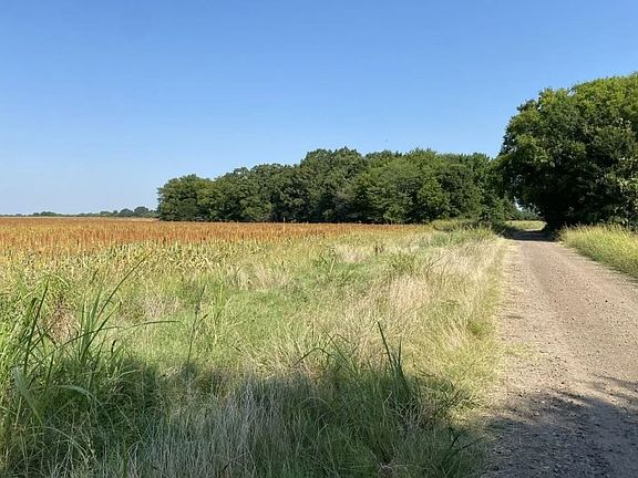 4th image of 450 County Road 16060