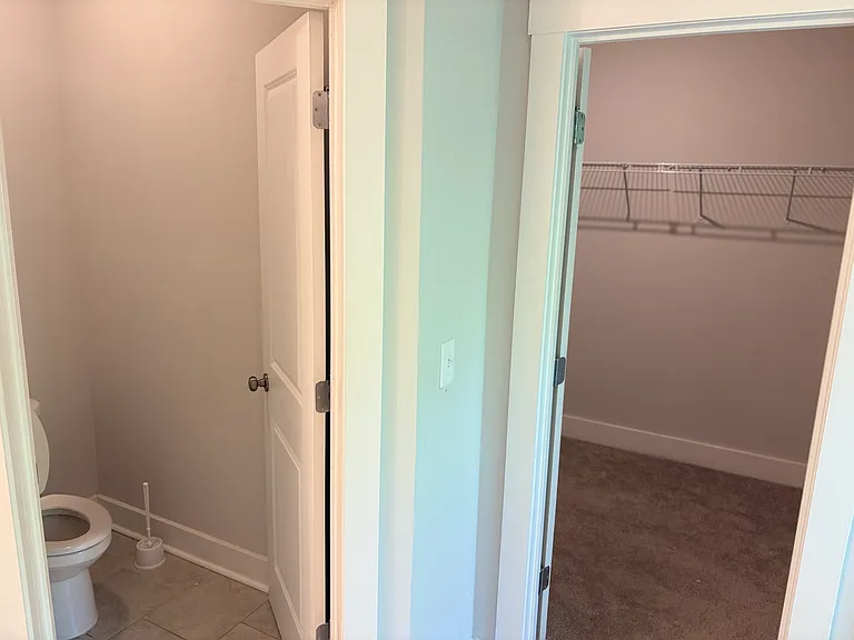 370 Crestbrook Ln — Photo 24