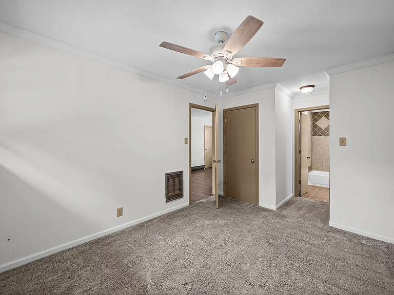 466 Circle Dr #464 — Photo 11