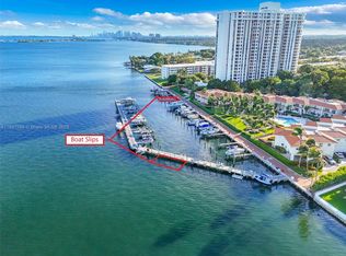 The Towers Of Quayside, Miami, FL 33138