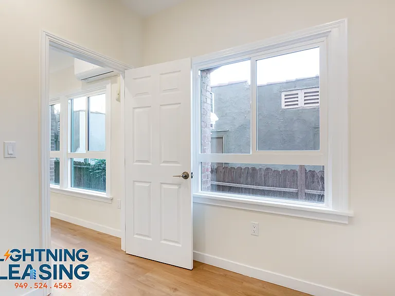 5503 W Romaine St #102 — Photo 3