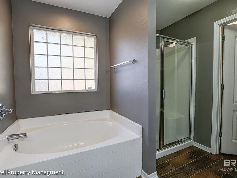 15307 Hearthstone Dr — Photo 8