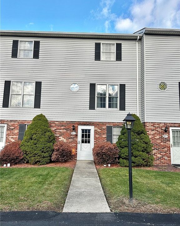 1st image of 203 Thistle Dr