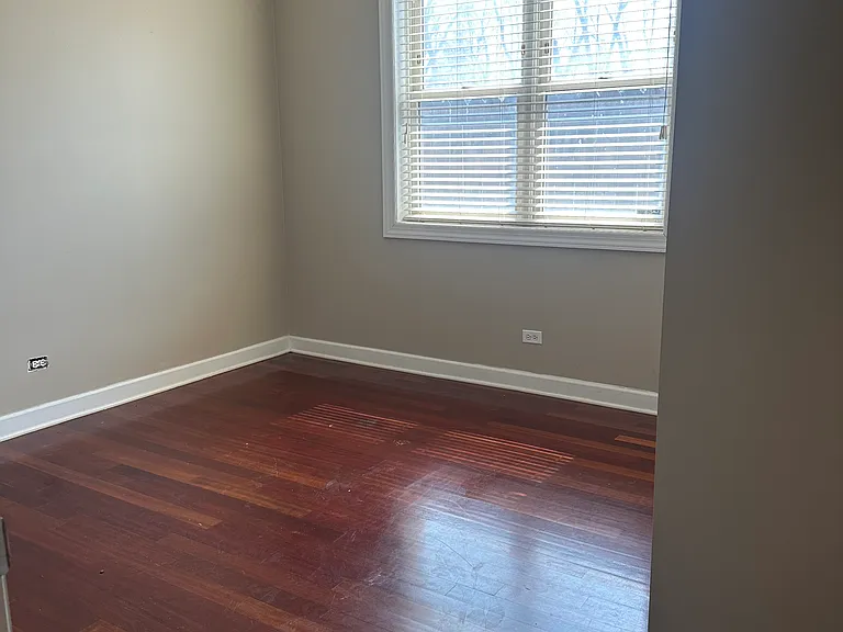 4043 S Drexel Blvd #104 — Photo 8