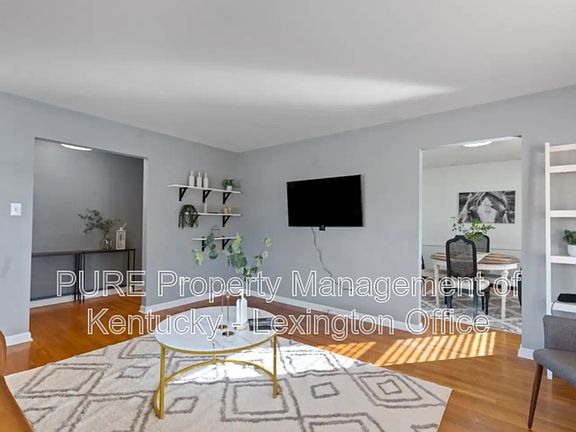 5th image of 2104 Tamarack Dr