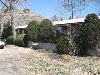 Building Photo 4