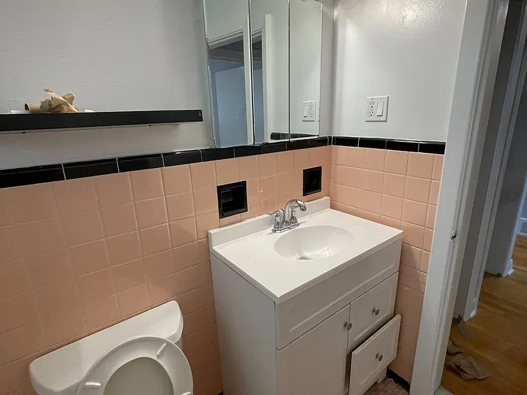 1354 Kingston Ave #2 — Photo 9