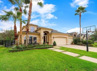 2203 Thicket Ridge Ln, Houston, TX 77077