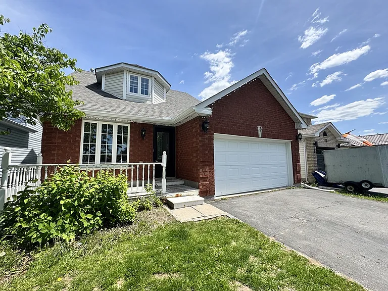 212 Churchland Dr — Photo 1