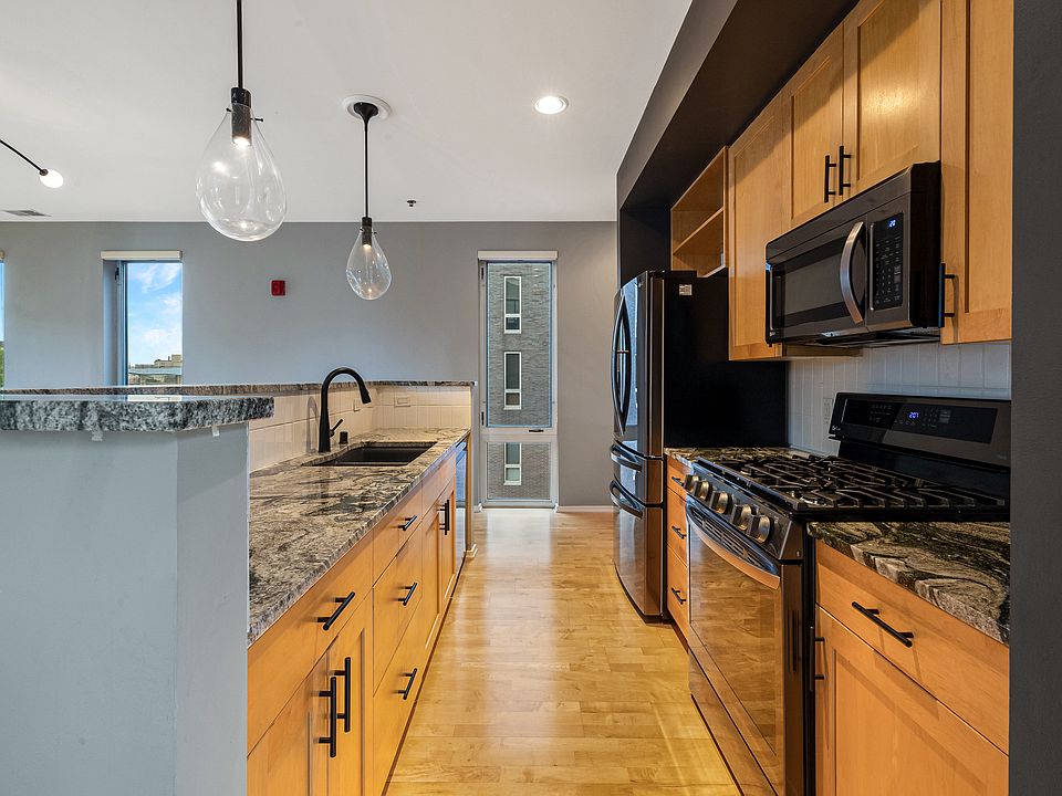 Gorgeous Chef's Kitchen