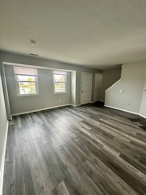 2nd image of 316 Northgate Ct
