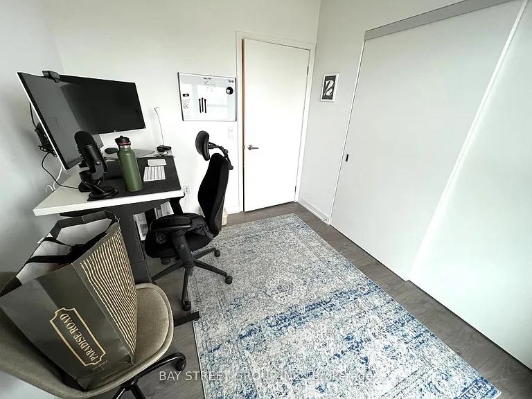 20 Richardson St #2110 — Photo 8
