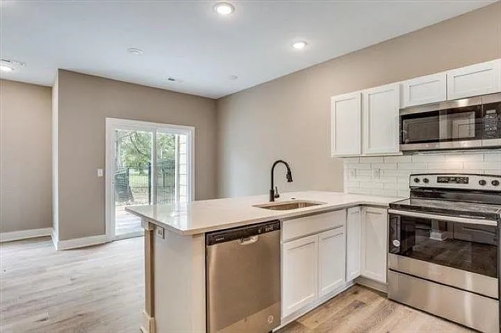 12832 W Wheatland St — Photo 10
