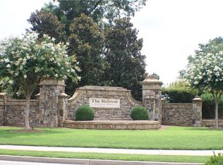 5378 Retreat Dr, Flowery Branch, GA 30542