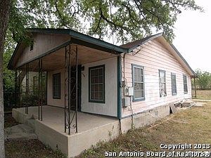 4th image of 320 N San Felipe Ave