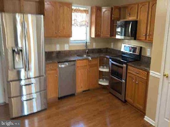 5th image of 365 Stabley Ln