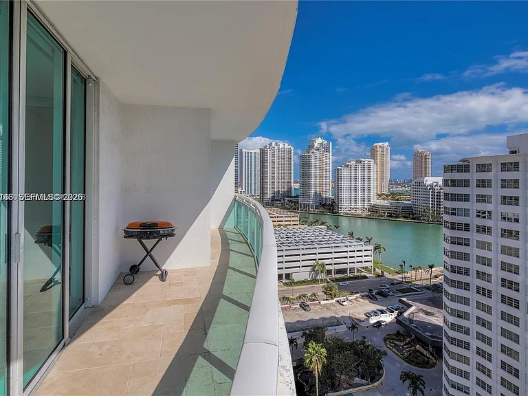 950 Brickell Bay Dr #1711 — Photo 1
