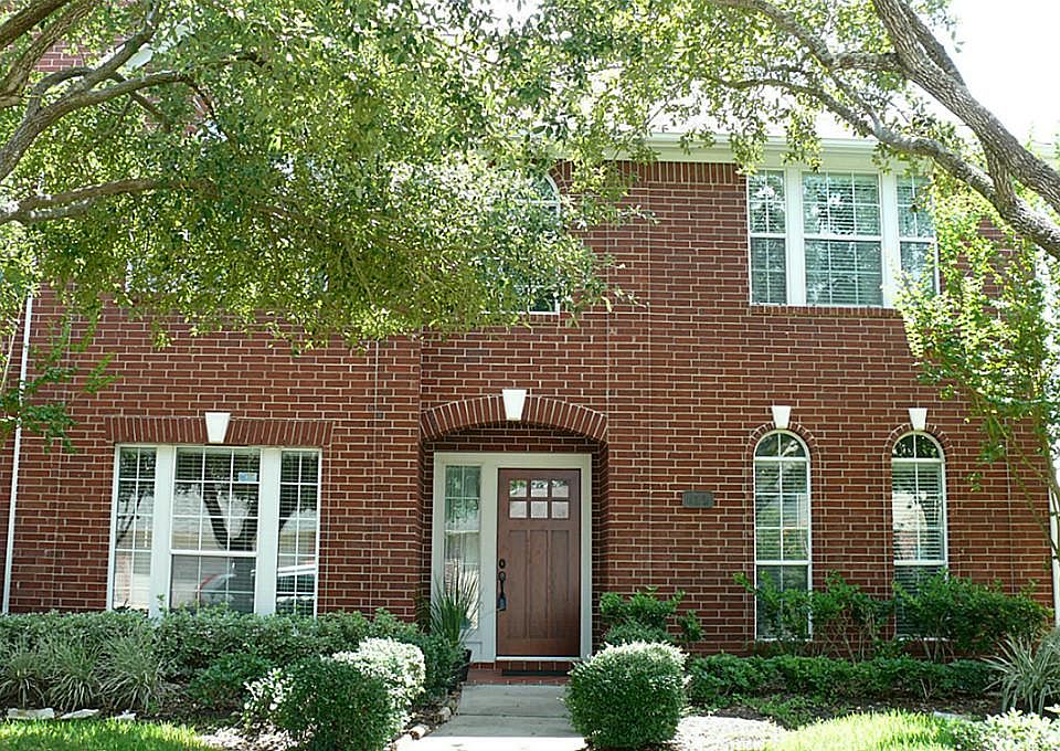 1st image of 611 Woodcastle Bnd