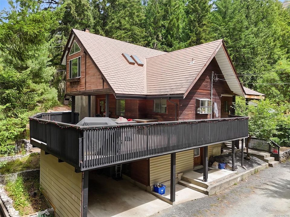1st image of 2099 Shawnigan Lake Rd