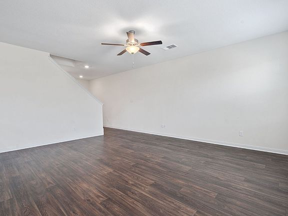 4th image of 1342 Amy Dr