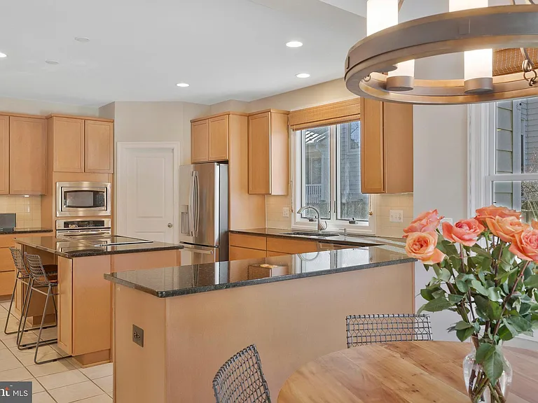 5922 Chesterbrook Rd — Photo 30