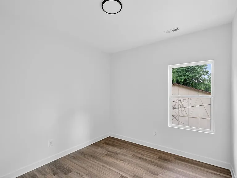 417 8th Street Dr SW — Photo 23