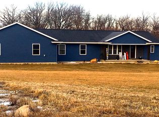 3133 Iowa Ave, Rowley, IA 52329