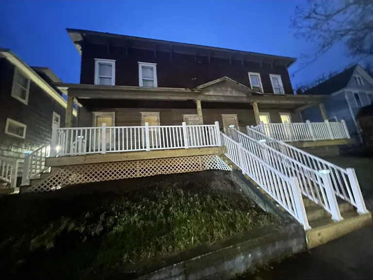 5 Charlotte St #1 — Photo 9