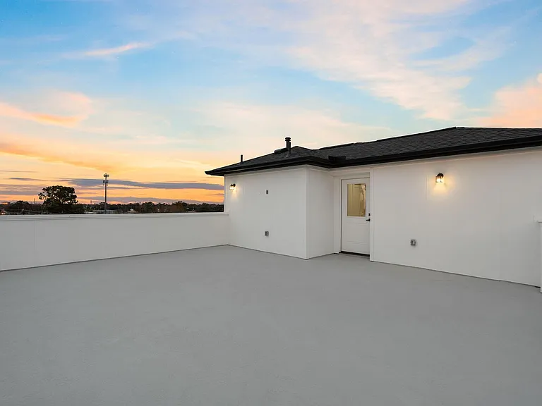 8707 Ojeman Villas Dr — Photo 42