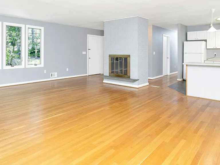 5 Wakerobin Rd — Photo 6