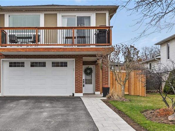 1478 Epping Ct, Burlington, ON L7M 1P6