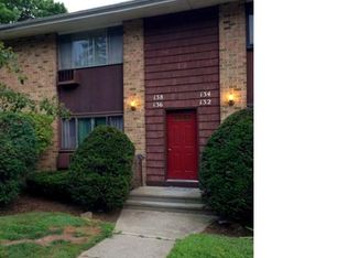 138 Kennedy Dr, Bridgeport, CT 06606